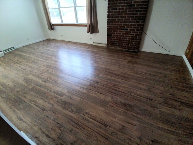 Sala de estar - 16 Lawrence Ave