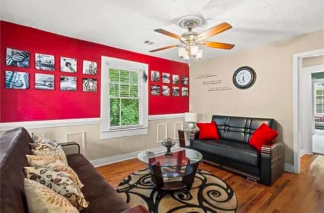 Foto del edificio - 953 Garibaldi St SW