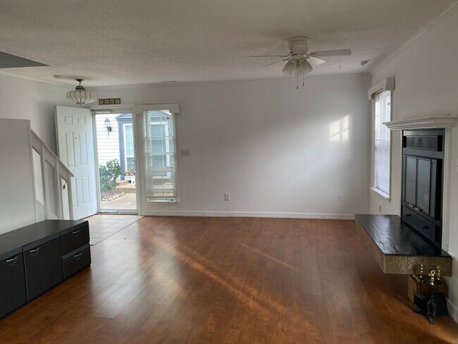 Foto del edificio - 3467 Marabou Ln