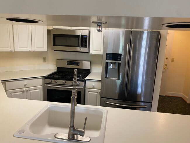 Foto del edificio - 1276 N Wayne St