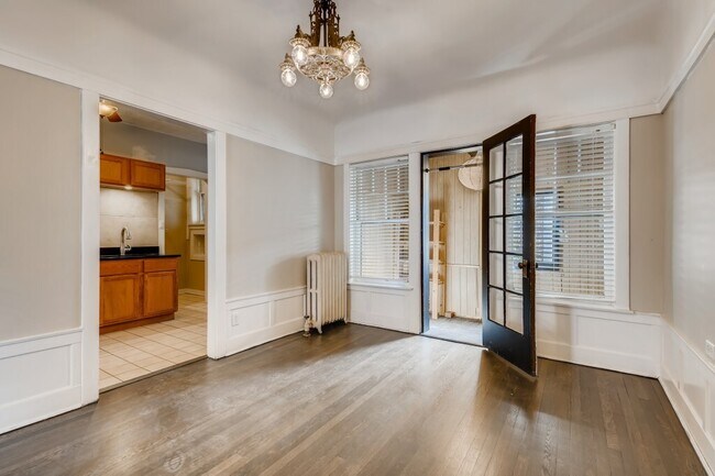 Foto del edificio - 3849 N Lakewood Ave