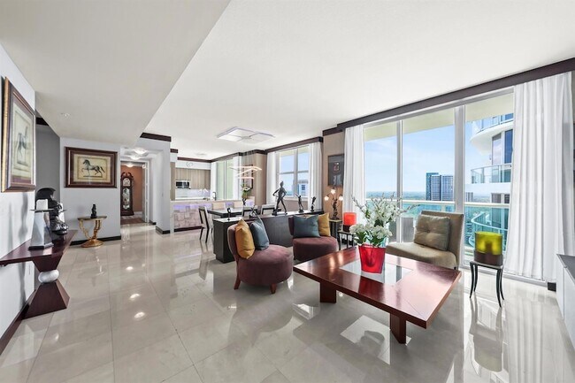 Foto del edificio - 347 N New River Dr E