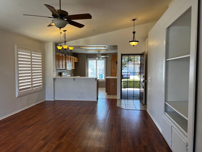Building Photo - Charming home in gated community in Missio...