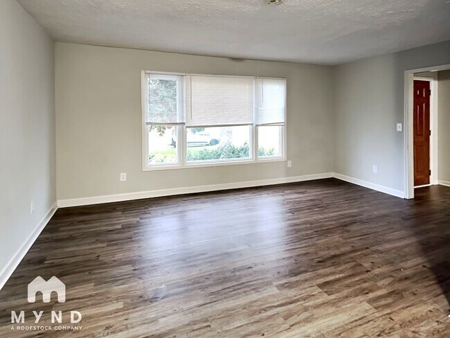 Foto del edificio - 2286 Briarwood Cir SW