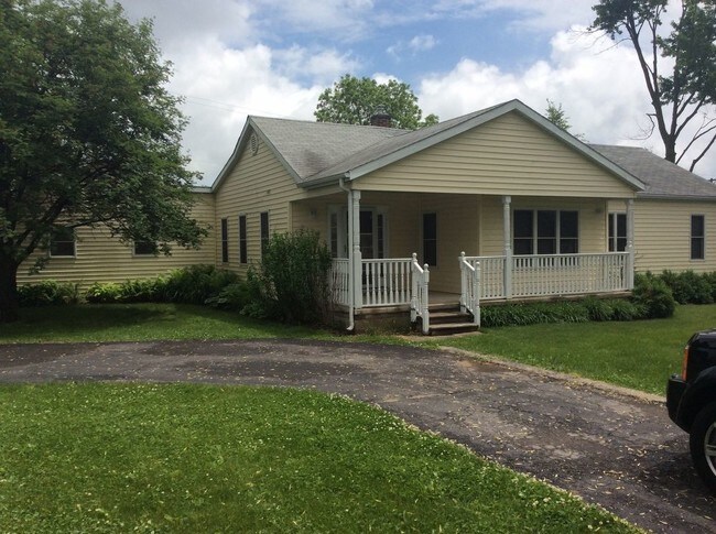 Building Photo - 6910 Walters Rd