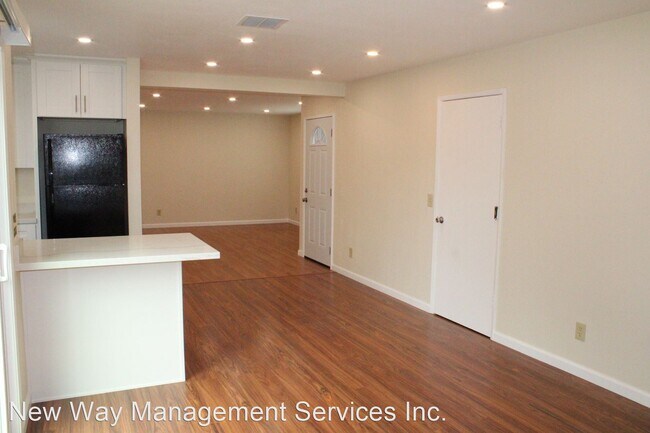 Building Photo - 3 br, 1.5 bath House - 421 Ebbets Pass Road