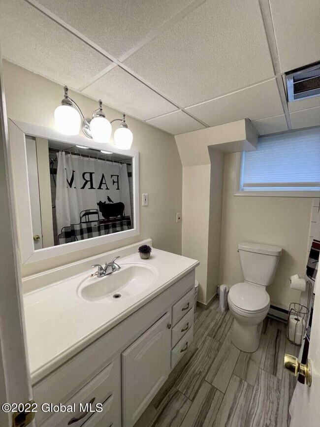Bathroom - 52 Beacon Ave