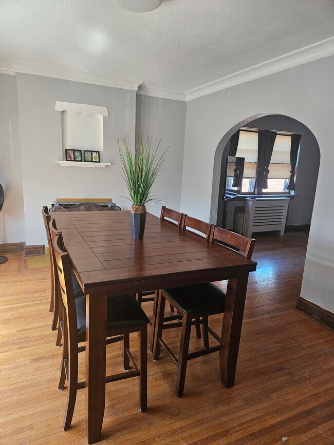 Foto del edificio - 7311 Amherst Ave