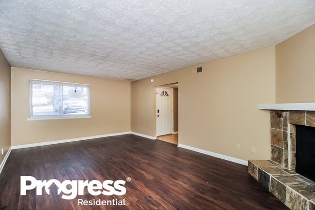 Building Photo - 972 Pine Hollow Rd