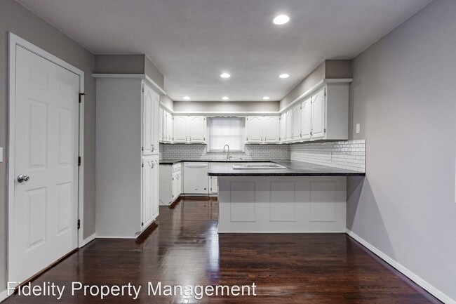 Foto del edificio - 3 br, 2 bath House - 620 East Primrose Street