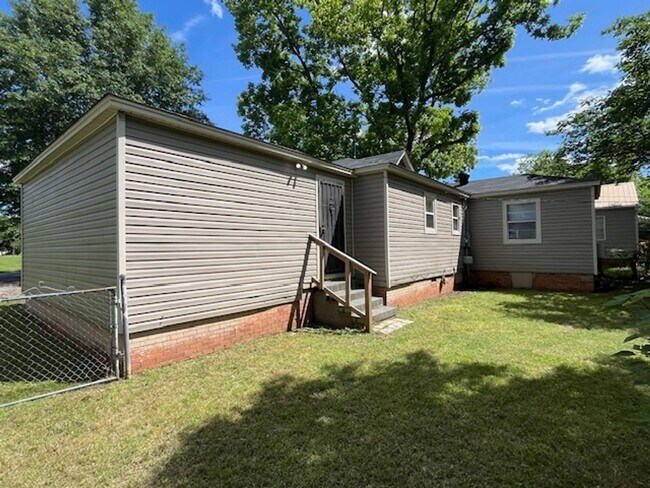 Foto del edificio - 3 Bedroom 1 Bath North Little Rock House