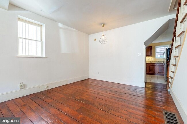 Building Photo - 1006 Bainbridge St