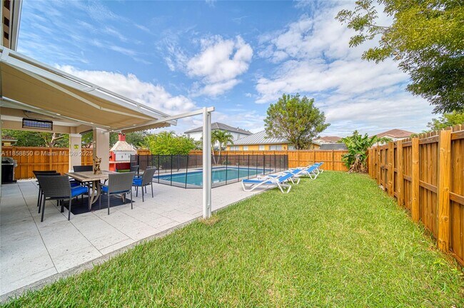 Foto del edificio - 16403 SW 79th Ln