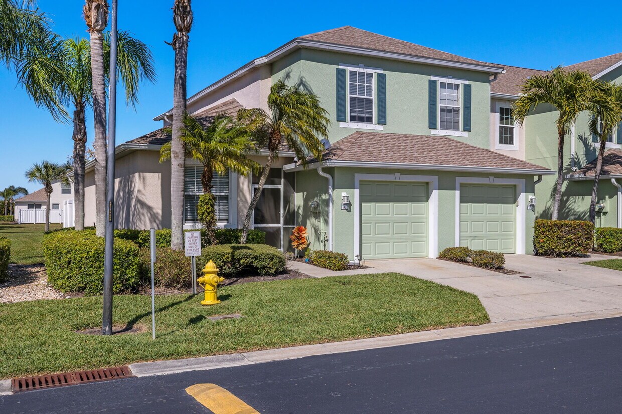 3005 Palmetto Oak Dr, Fort Myers, FL 33916 Townhome Rentals in Fort
