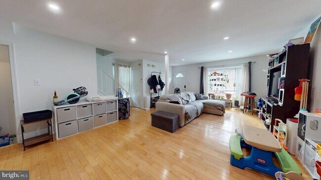 Foto del edificio - 2228 McLean Park Rd