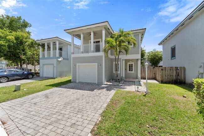 Foto del edificio - 379 NE 31st Ave