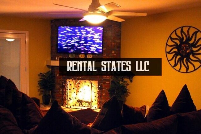 Building Photo - 3 bedroom in Anaheim CA 92802
