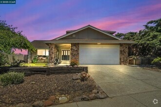 Building Photo - 267 Duperu Dr