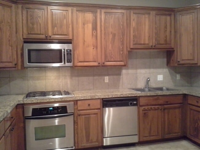 Building Photo - Precious Condo close to Womans Hospital