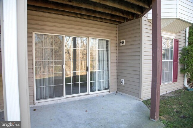 Building Photo - 104-103 Timberlake Terrace