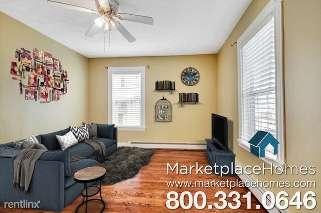 Foto del edificio - 1 br, 1 bath Duplex - 64 Maxwell St
