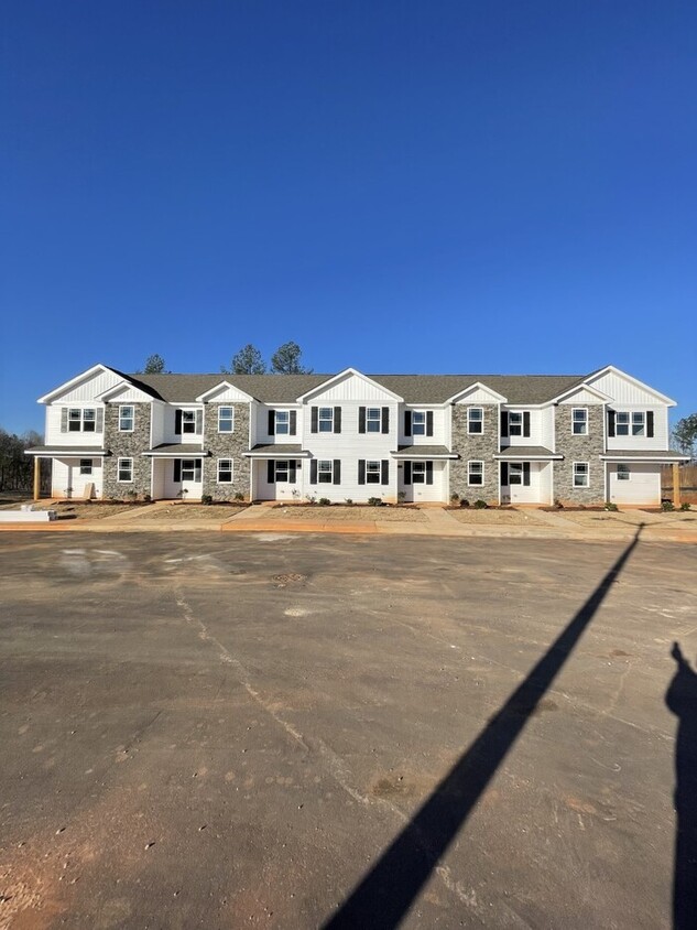 Primary Photo - 2 Bedroom 2.5 Bathroom 2023 New Build!