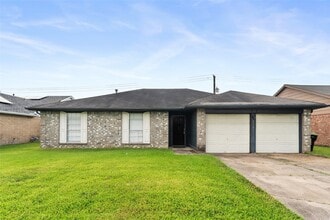 Building Photo - 2327 Rittenmore Dr