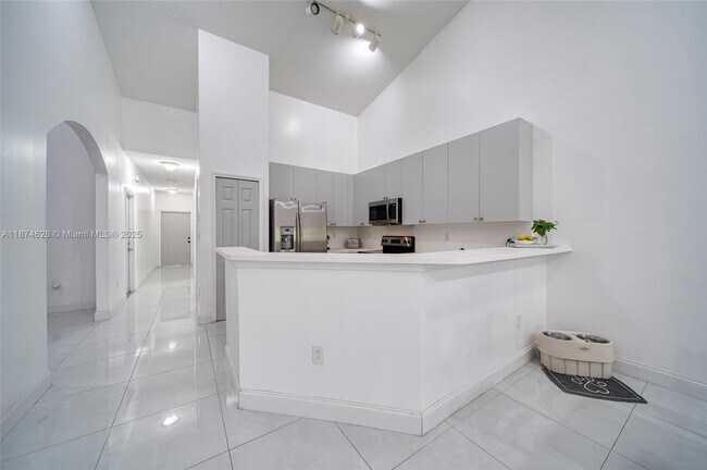 Foto del edificio - 3243 NE 11th Dr