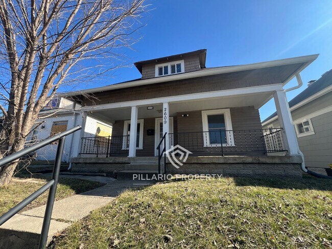 Foto del edificio - On Indy's Red Line, Cute Garfield Park 3 B...