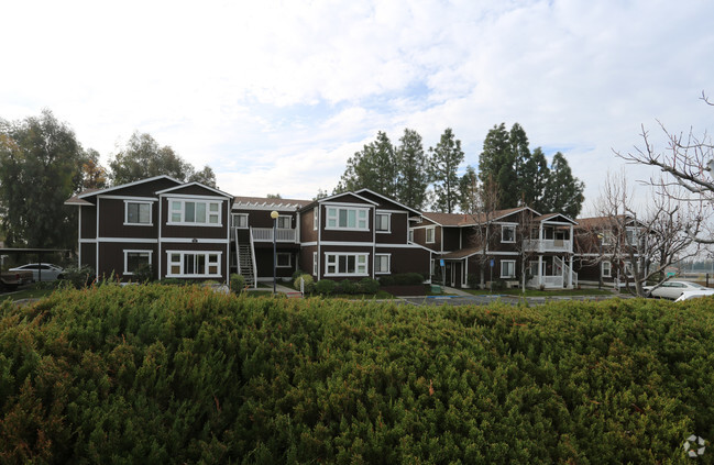 Building Photo - Vantage Point Apartments