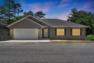 Building Photo - 28 Fleetwood Dr