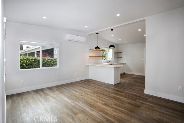 Building Photo - 11248 Woodruff Ave