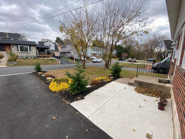 Foto del edificio - Renovated 3 Bed Single Family Ranch Home o...