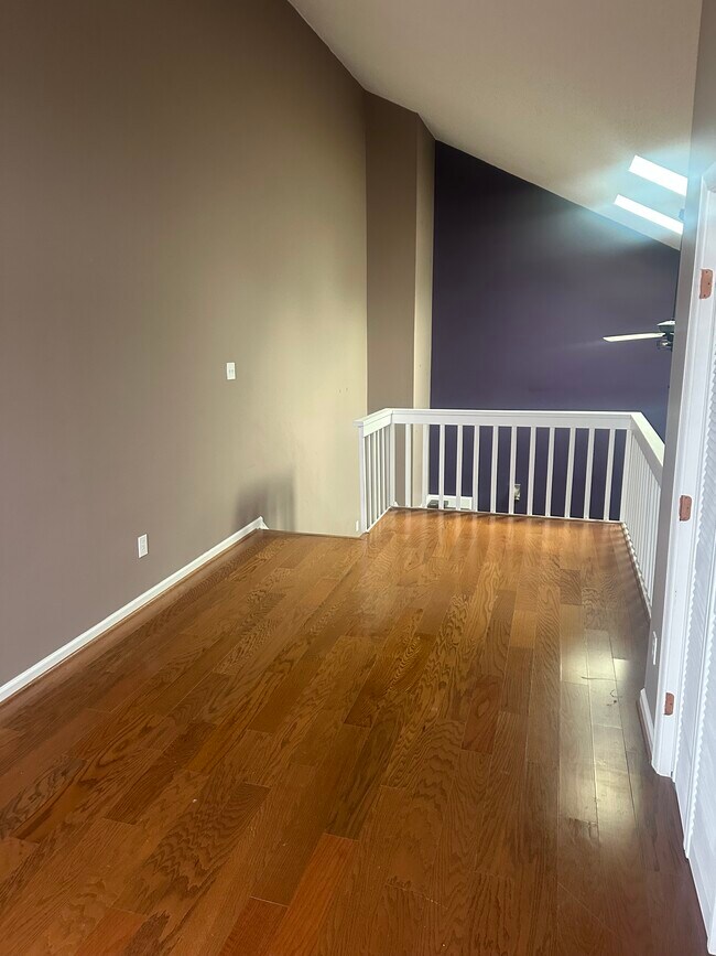 Foto del edificio - 5080 Heathglen Cir