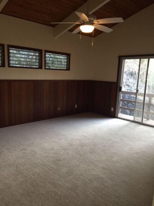 Building Photo - Available Now: 2 bedroom, 2 bath with 2 ca...