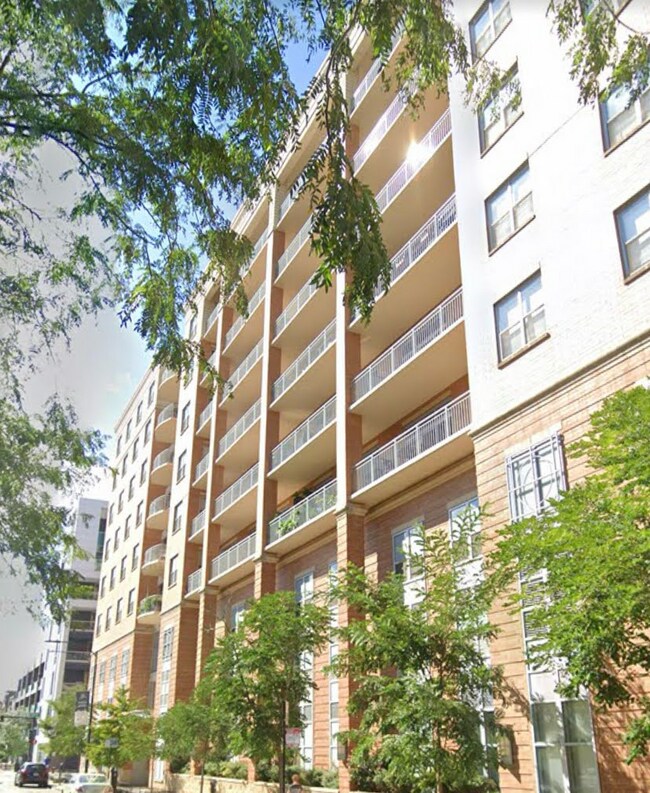 Foto del edificio - 950 W Monroe St