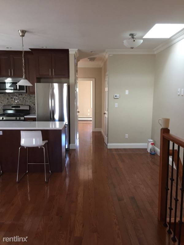 Foto del edificio - 2430 35th St