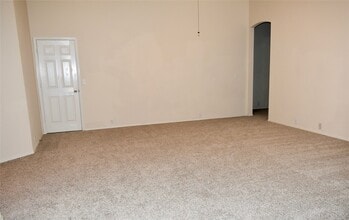 Building Photo - 3227 Farrel Hill St