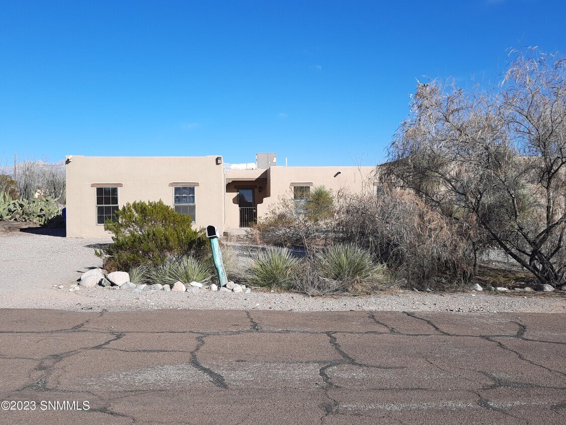 5105 Tellbrook Ct, Las Cruces, NM 88011 House Rental in Las Cruces