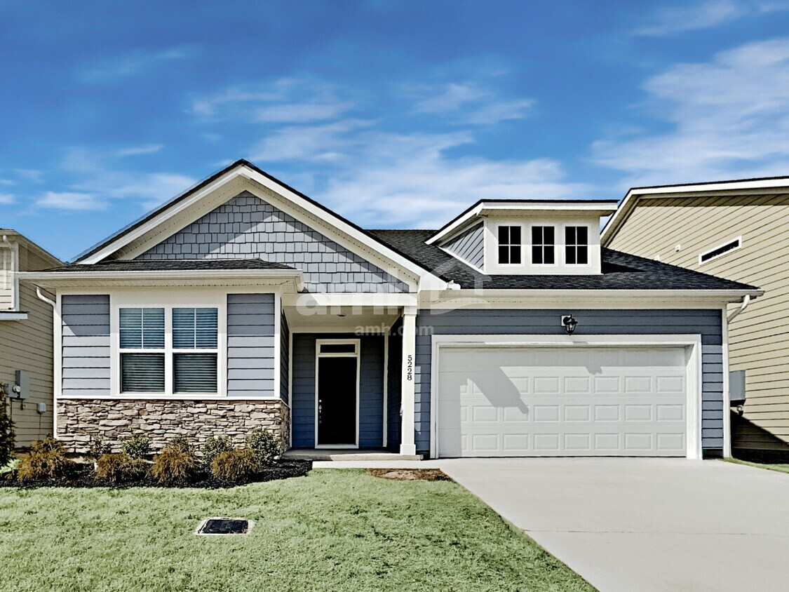 Foto principal - 5228 Lake Maxwell Drive