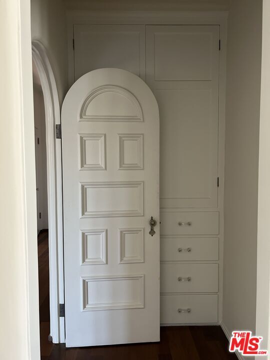 Foto del edificio - 1302 N Sweetzer Ave