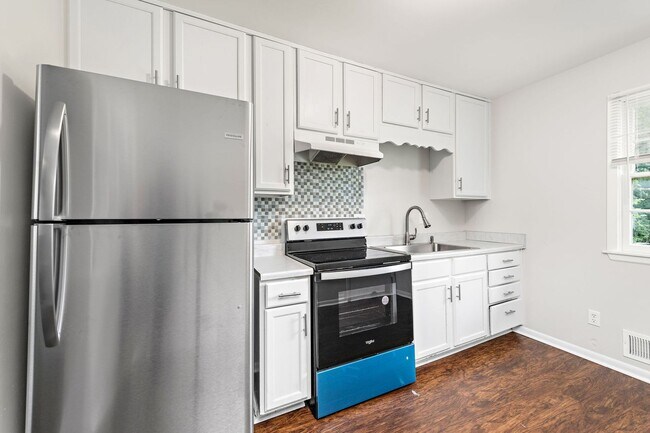 Foto del edificio - Beautifully Updated 1/2 Duplex in Prime Kansas City Location!