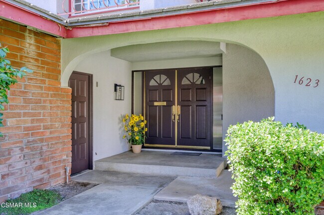 Foto del edificio - 1623 Elmsford Pl