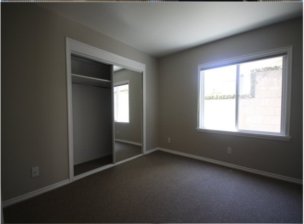 Building Photo - 145 Cedar Way