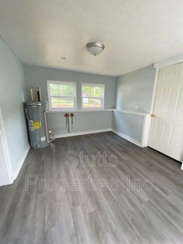 Building Photo - 2488 AL-101