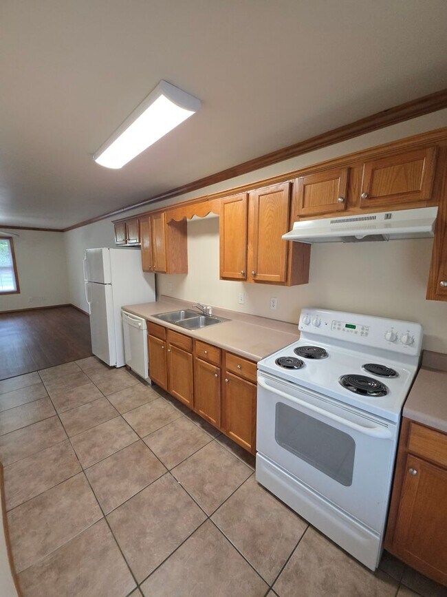 Foto del edificio - 614 E 8th St