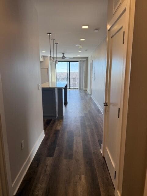 Foto del edificio - 480 N Main St