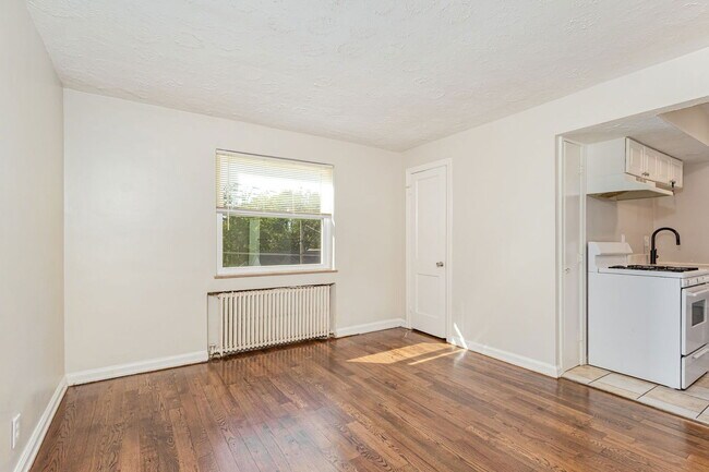 Foto del edificio - 4220 Webster Ave