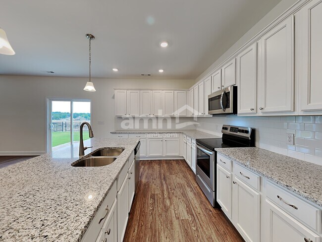 Building Photo - 4820 Chutney Dr