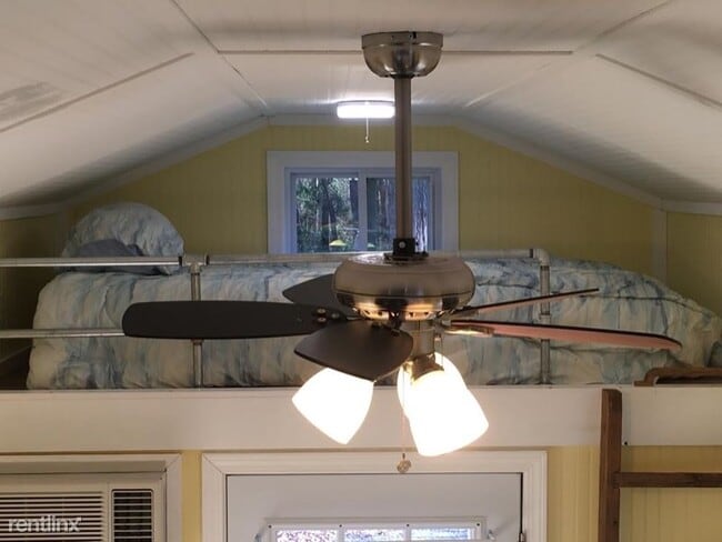Building Photo - 2 br, 1 bath Mobile Home - 723 Spring Hill Rd